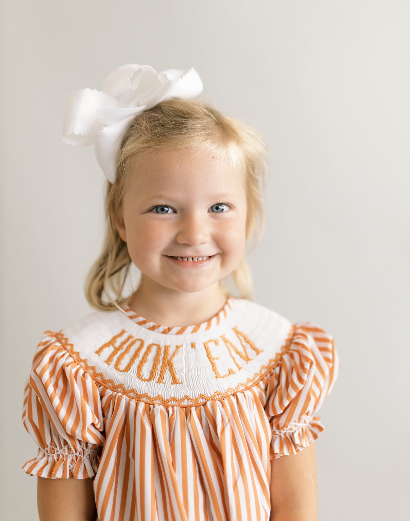 Hook ‘Em hand smocked set