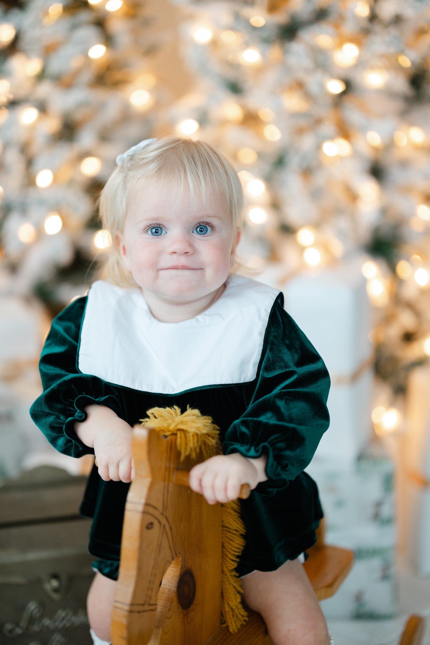 Green velvet diaper set