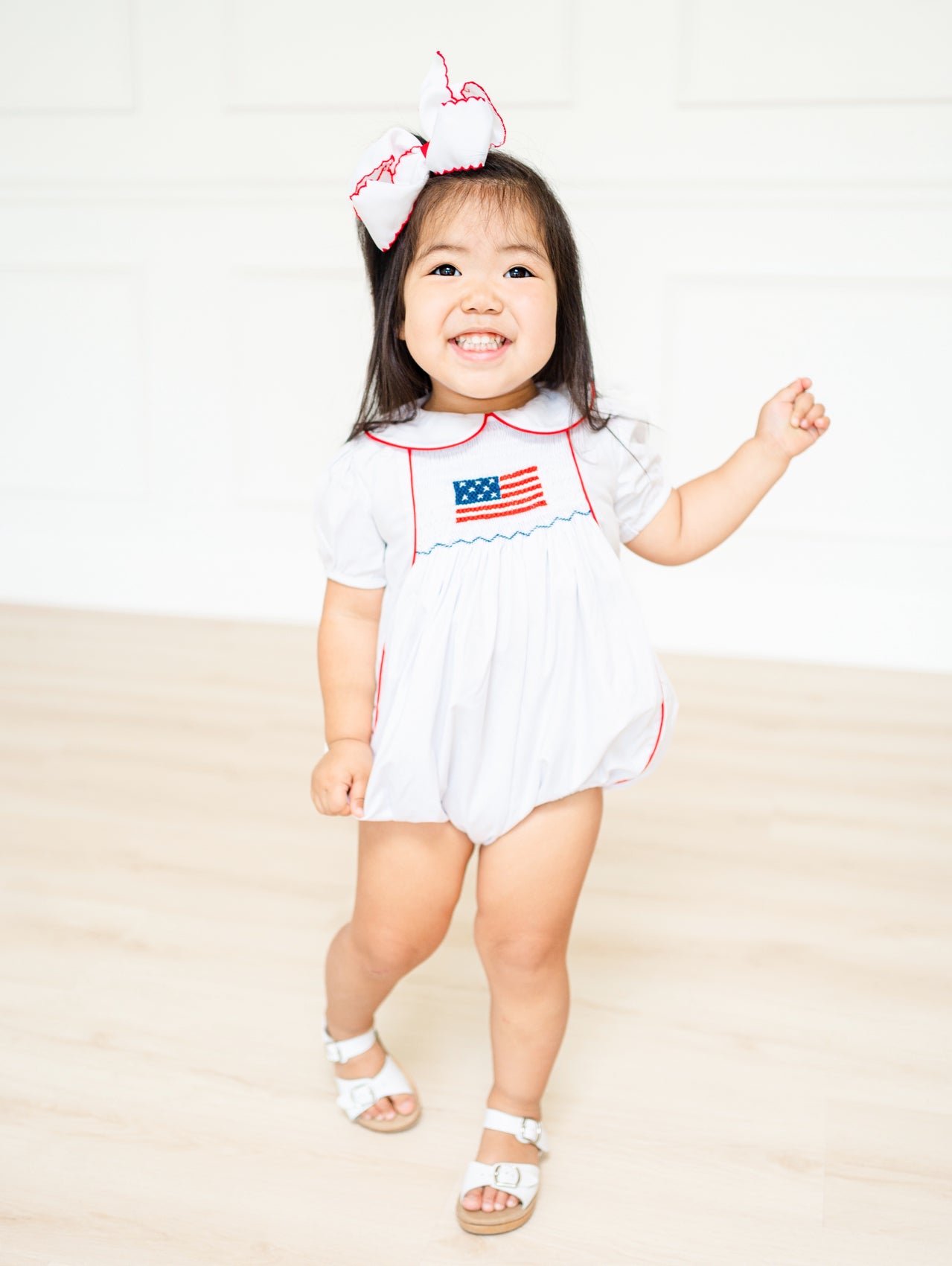 Flag collar smock bubble